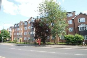 2 bedroom Flat to re...